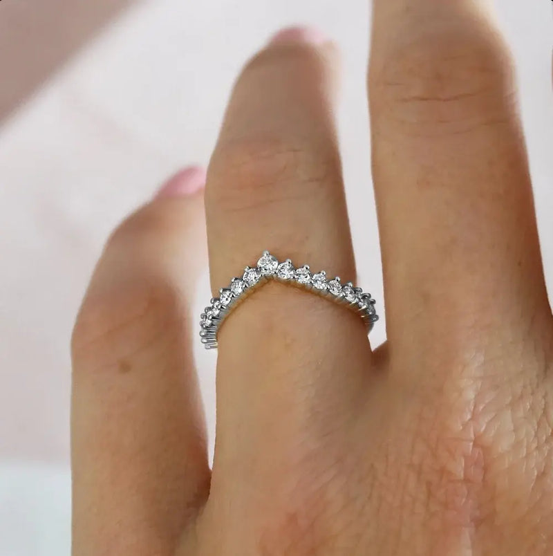 'V' Shaped Claw Set Diamond White Gold Wedding Ring