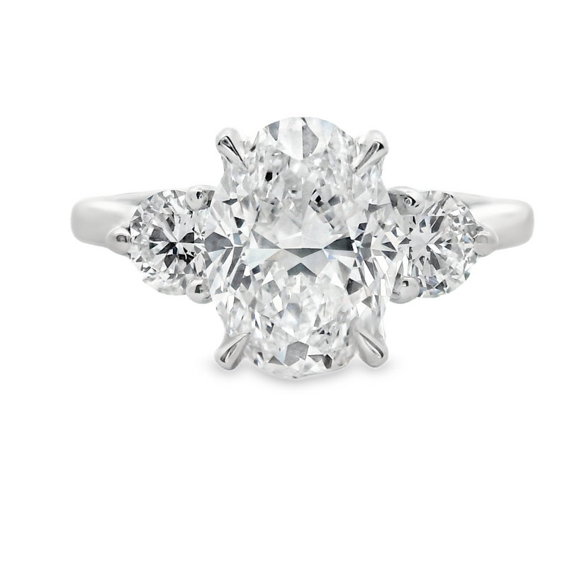 'Clara' Oval & Round Brilliant Cut Trilogy Diamond Ring