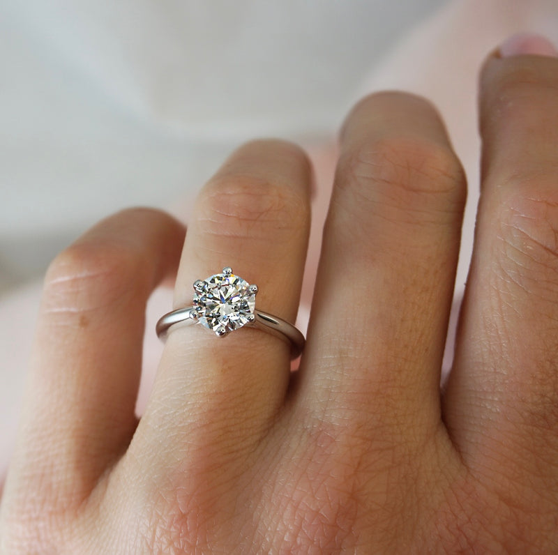 https://yorkjewellers.com.au/cdn/shop/files/Chloe-Solitaire-Diamond-Engagement-Ring-3_800x.jpg?v=1694751830
