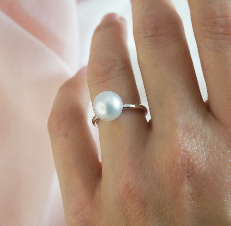 South Sea High Button Pearl White Gold Ring