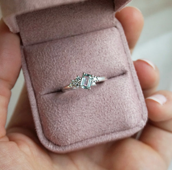 Green Sapphire & Diamond Ring