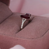 Detail shot of 18ct white gold split band design with round brilliant cut diamonds (0.11ct total, H/SI) tracing the line of the ring.