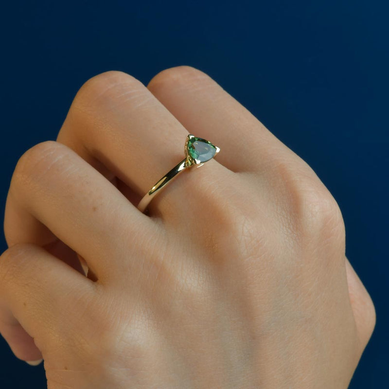 'Maira' Australian Green Sapphire Ring